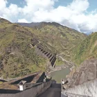El embalse Mazar bajó 21,27 metros en su nivel, al pasar de 2.153 msnm a 2.131,73 msnm entre mediados de marzo y el 29 de abril de 2026, según Celec Sur.