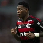Gonzalo Plata está bien en Flamengo, su fútbol ilusiona a todo Ecuador para el Mundial.