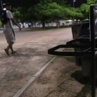 Hay zonas del parque Samanes donde faltan envases para depositar desechos. También se registran zonas con deficiente iluminación y daños en el césped de las canchas.