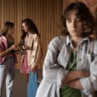 Las amistades sanas se construyen desde la reciprocidad, el respeto y la capacidad de acompañarse sin cargar emocionalmente al otro.