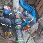 Obreros de Interagua trabajaron en el acueducto de 400 milímetros, ubicado en la avenida 25 de Julio.