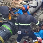 Los obreros trabajaron en reparar el acueducto ubicado en la avenida 25 de Julio, en el sur de Guayaquil.
