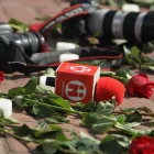Cámaras y micrófonos de diferentes medios colombianos de comunicación, durante una protesta, en Cali (Colombia).
