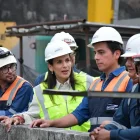Rol. Inés Manzano, que presidió el directorio de Celec, acompañada por el exgerente de Celec, Fabián Calero.