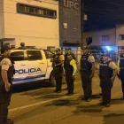 Referencial.Policías de Manabí permanecen en formación durante los operativos nocturnos por el toque de queda.