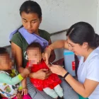 Brigadas recorren barrios y zonas rurales para completar esquemas de inmunización.