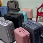 Cinco sospechosos fueron detenidos en Santo Domingo, investigados por integrar una banda que robaba a los pasajeros del aeropuerto de Quito.