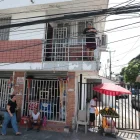 Denuncia. La saturación alcanza espacios como los balcones, donde a los cables ya se los toca