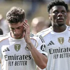 Federico Valverde y Aurelien Tchouaméni (d), jugadores de Real Madrid.