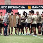 El funcionamiento de Liga de Quito es lo que más preocupa a los hinchas, quienes piden la salida del técnico Nunes.