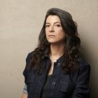 La autora fue finalista del Premio Booker Internacional por la novela Distancia de rescate, y ha sido galardonada con el Premio O. Henry de ficción corta y el National Book Award.