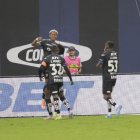 Los jugadores de Independiente del Valle festejan el tanto de Emerson Pata, que valió la victoria sobre Barcelona.