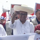 El candidato de izquierda a la Presidencia de Perú Roberto Sánchez disputará la segunda vuelta de las elecciones de Perú frente a la derechista Keiko Fujimori.