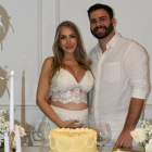 La presentadora Emiliana Valdez y su esposo, Alejandro Hoyos, debutarán como padres en septiembre.