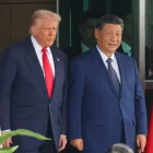 Imagen de archivo del presidente de EE.UU. Donald Trump (L) y el presidente de China Xi Jinping (C).