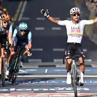 Jhonatan Narváez se alzó con la victoria en la etapa 4 del Giro de Italia 2026.