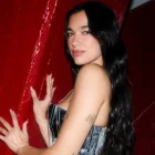 Dua Lipa durante su segunda presentación del 'Radical Optimism Tour' en River Plate