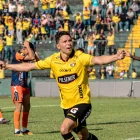 Tomás Martínez celebra su gol contra Insutec.