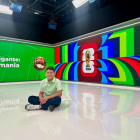 El hijo de Liz Valarezo combina su amor por el deporte y la comunicación en la pantalla chica.