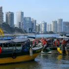 El 19 de abril de 2026, varias embarcaciones se encuentran amarradas en Santa Marta, departamento de Magdalena, Colombia.