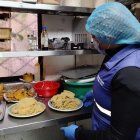 Un restaurante ubicado en el sector del Hospital Vicente Corral Moscoso, en Cuenca, fue clausurado por la presencia de plagas.