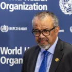 Representante de la Organización Mundial de la Salud durante una rueda de prensa en Ginebra.