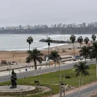 Foto referencialde la avenida Costa Verde cerrada por derrumbes producto del sismo ocurrido este domingo 15 de junio de 2025, en Lima (Perú).