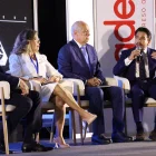 Alain Bross habla en la feria Edifica junto a Iván Andrande, Jacqueline Quezada y Alberto Acosta.