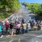Municipio revisa zona afectada por deslave en Bosques de la Costa.