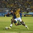 Barcelona Sporting Club remontó sobre el final y venció a Delfín Sporting Club en el Jocay.