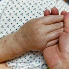 Referencial. Adultos mayores cuestionan la atención y las demoras en hospitales del IESS.