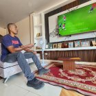 Miguel Góngora compró un televisor nuevo para poder ver este fin de semana la final Champions League en la que jugará su vecino y amigo Willian Pacho.