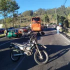 El choque entre la motocicleta y el automóvil ocurrió en la avenida Simón Bolívar, a la altura de Zambiza.