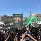 Gazatíes asisten este miércoles al funeral de Mohammed Odeh, jefe militar del grupo islamista Hamás.