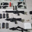 Armas de fuego, municiones y accesorios tácticos fueron decomisados durante el operativo ejecutado en Yantzaza