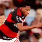 Gonzalo Plata jugando para el Flamengo.