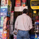 Locales comerciales han optado por instalar rejas y reforzar seguridad ante robos frecuentes. Existe temor entre propietarios, quienes prefieren no hablar sobre la situación.
