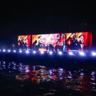 Abelardo de la Espriella Abelardo de la Espriella saluda a sus seguidores desde una embarcación en el río Magdalena durante la celebración de su paso a segunda vuelta en Barranquilla.