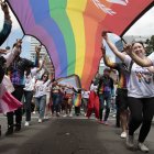 Varios colectivos marcharon en el día del Orgullo Gay, en el norte de Quito. 22 de junio del 2024 (ag expreso ag extra)