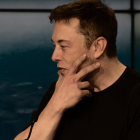 Elon Musk en un evento público, líder de Tesla y SpaceX.