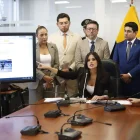 Diana Jácome se defendió en una rueda de prensa a la que acudieron algunos de sus compañeros de bancada.