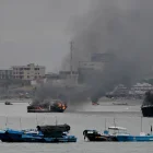 El incendio se originó en el Puerto de Manta, provincia de Manabí.
