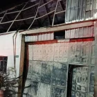 Incendio en La Tola Alta de Zámbiza arrasó una carpintería en Quito durante la madrugada sin reportes de personas afectadas heridos ni fallecidos