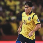 Alan Franco, mediocampista de Ecuador, pero juega como lateral derecho con el técnico Beccacece.