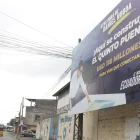 El presidente Daniel Noboa durante la presentación del proyecto del Quinto Puente. La obra enfrenta cuestionamientos judiciales relacionados con los procesos de expropiación de terrenos.