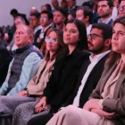 Doménica López Arboleda (de abrigo negro) fue abogada externa de Inycofyi, asesora del Ministerio de Energía y ahora es socia del dueño de Inycofyi.