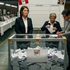 La incertidumbre y la profunda división social marcan una jornada electoral histórica. Una mitad del país busca el crecimiento y la estabilidad; la otra, una ruptura con el pasado, dejando el futuro de la nación en un hilo absoluto.
