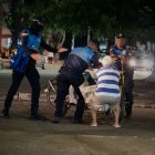 Retiro de triciclo a adulto mayor genera debate tras video viral.