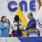 Elena Nájera, Esthela Acero y José Cabrera pusieron los votos para el cambio de autoridades en el CNE.