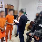 Agentes ingresaron a la Cárcel El Inca durante operativo contra red de robo de vehículos en Quito.